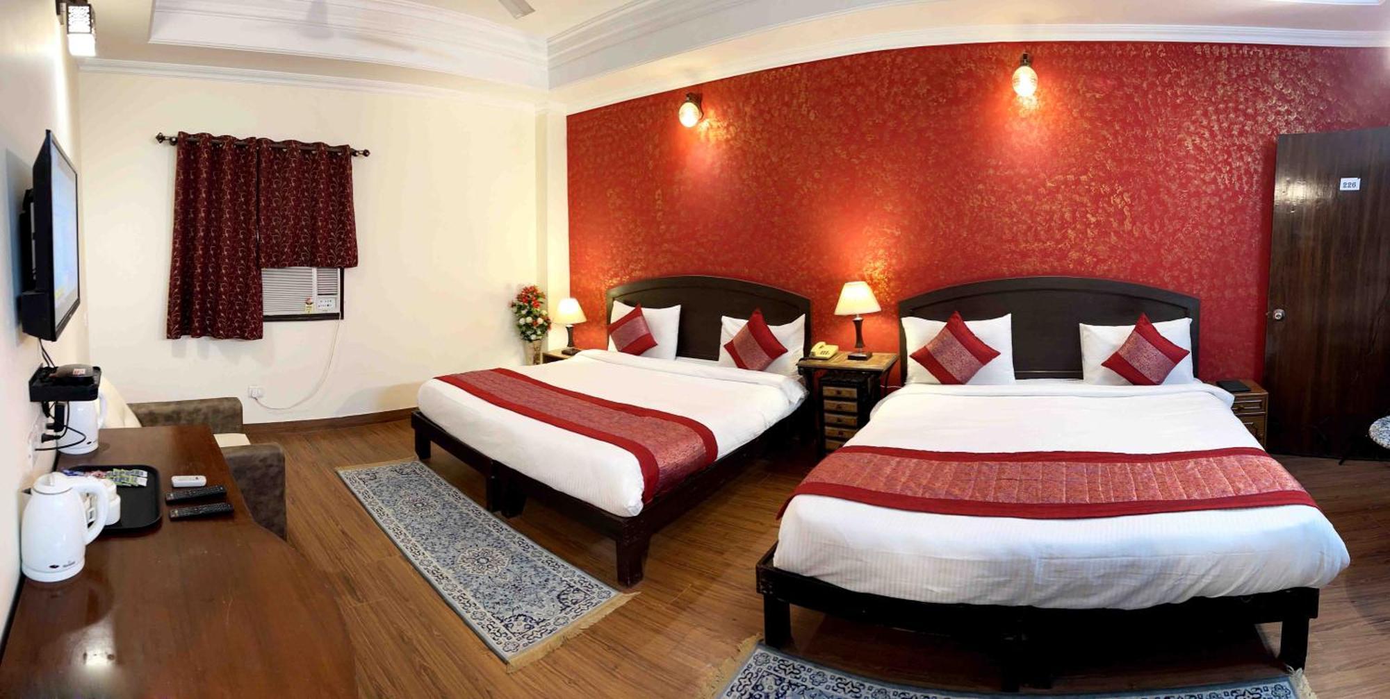 Airport Hotel The Grand Shoba New Delhi Exterior photo